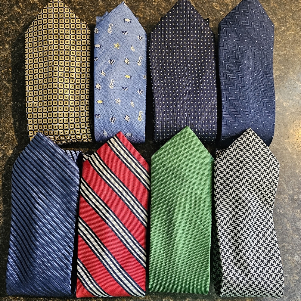 Silk Tie Men's Lot of 8 Designer Neckties Chaps Sean John Green Red Blue Yellow